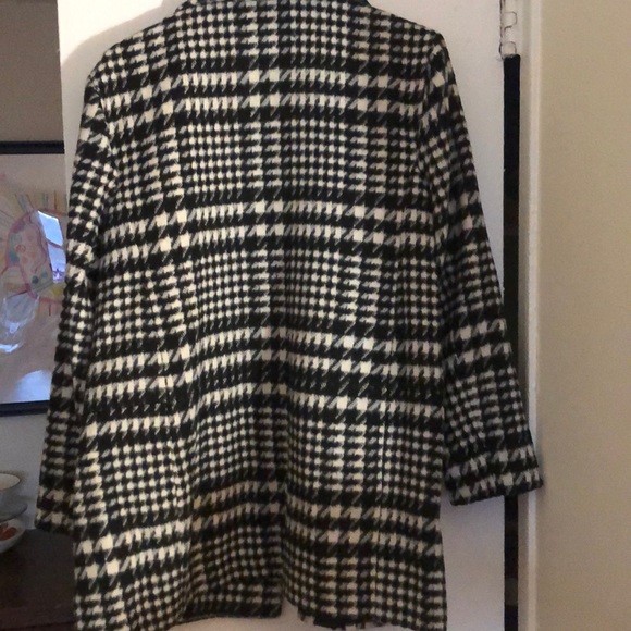 Ann Taylor cocoon plaid coat - Picture 5 of 5